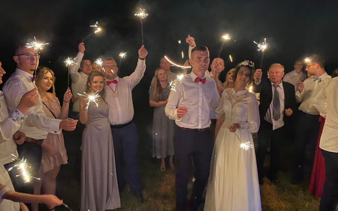 Top 10 utworów na podziękowania dla rodziców podczas wesela